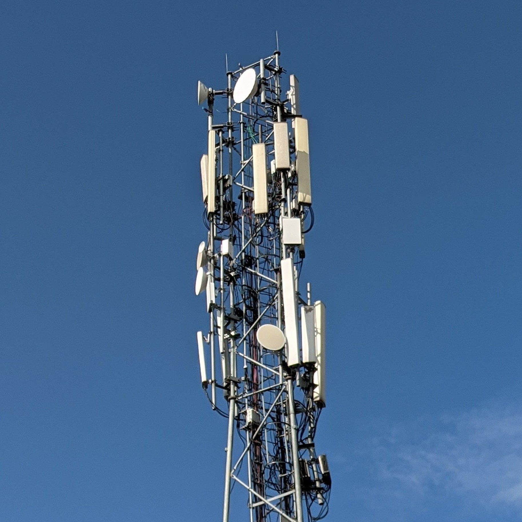 torre de radio telecomunicaciones